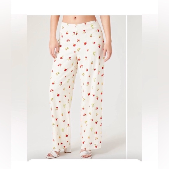 Forever 21 Pants - Forever 21 Linen Floral Pants